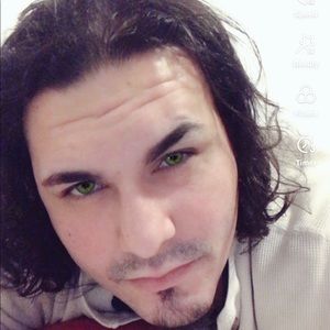 Meet your Posher, Andres